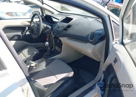 2013 Ford Fiesta S z USA, uszkodzony, nr VIN 3FADP4AJ2DM172177